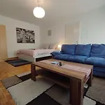 Studio, 4-7 Mins To Bern Main Station By Train