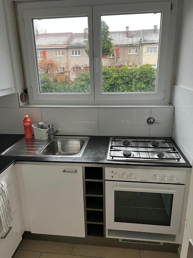 Studio, 4-7 Mins To Main Station By Train * Bern