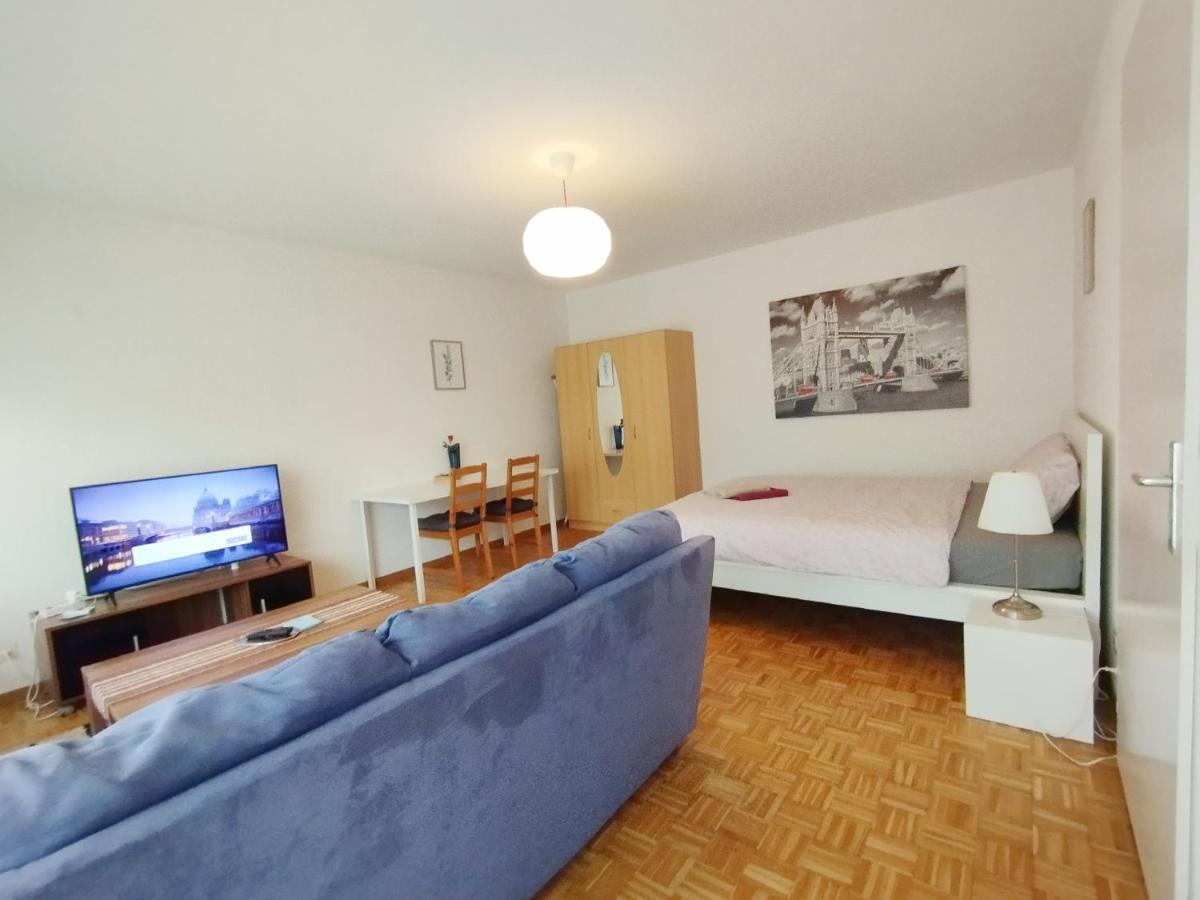 Apartment Studio, 4-7 Mins To Main Station By Train *